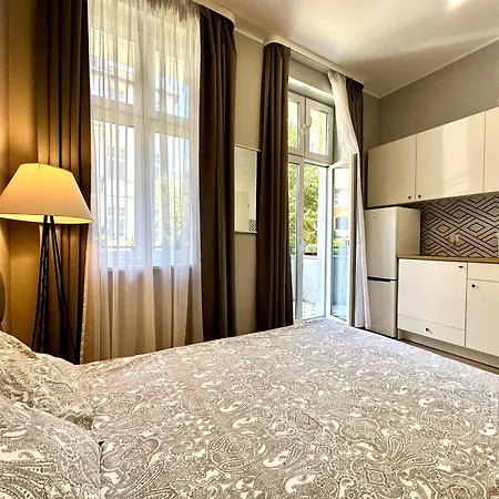 By The Pier Iii Z Balkonem Appartement